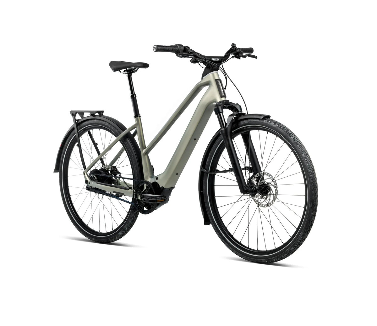 T370TTCC-W8-FRONT-KEMEN_TOUR_10_MID