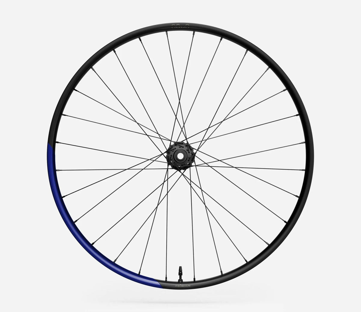 side-oquo-mc32ltd-front-metallic-cobalt-blue-matt