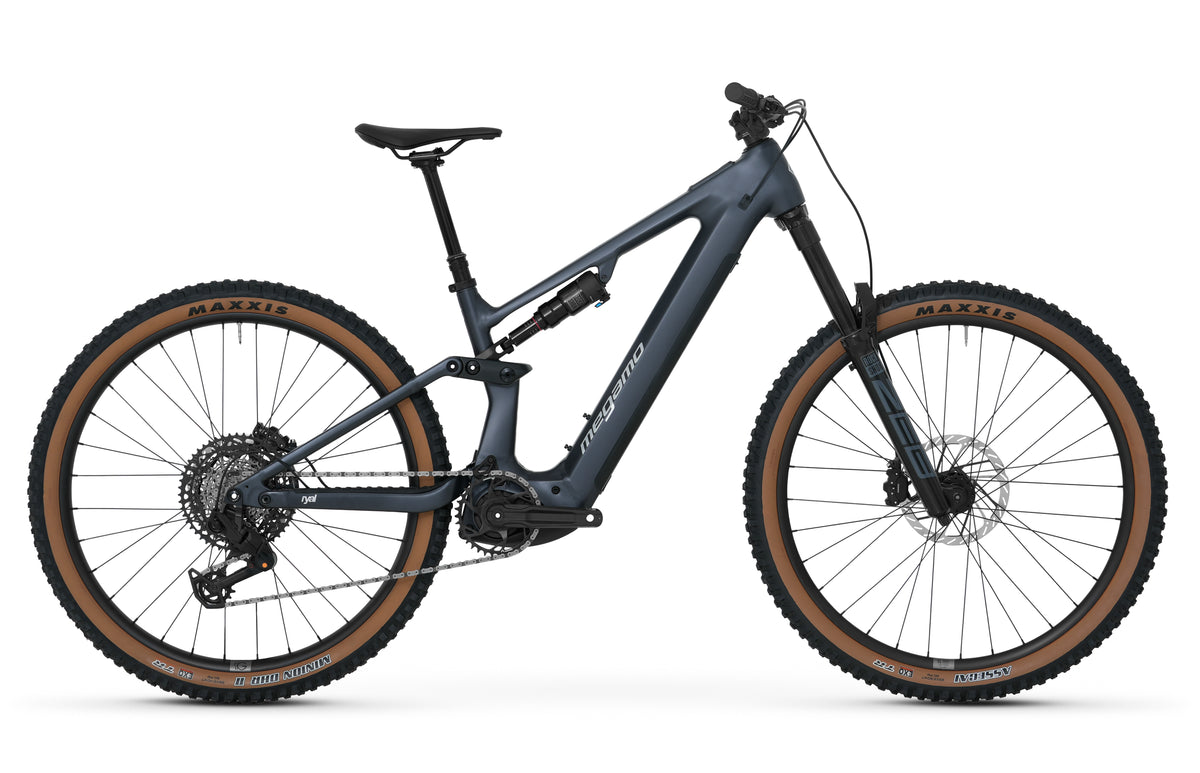 Megamo Ryal 08 2027 Negro